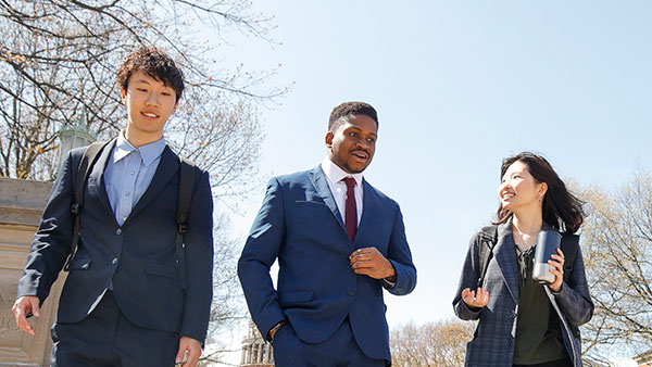 MSF students on campus