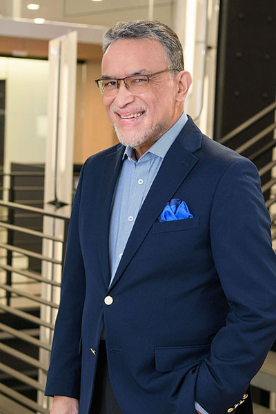 efrain rivera headshot