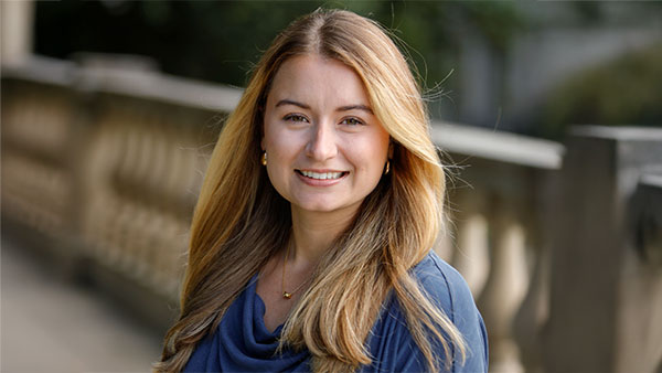 Sarah Kells Headshot