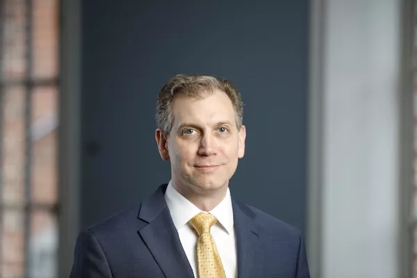 Lovett_Mitch_Tie_Horizontal