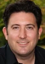 Zachary Roth